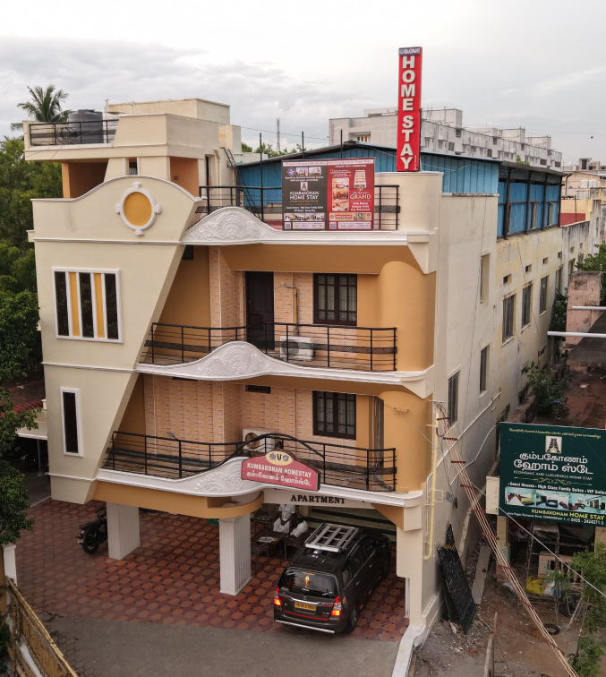 Bathroom facilities at Kumbakonam Home Stay