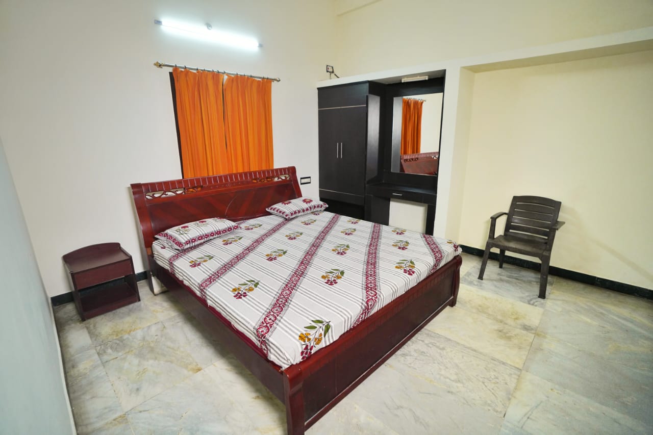 Phase I 2 Bedroom AC Apartment at Kumbakonam Home Stay